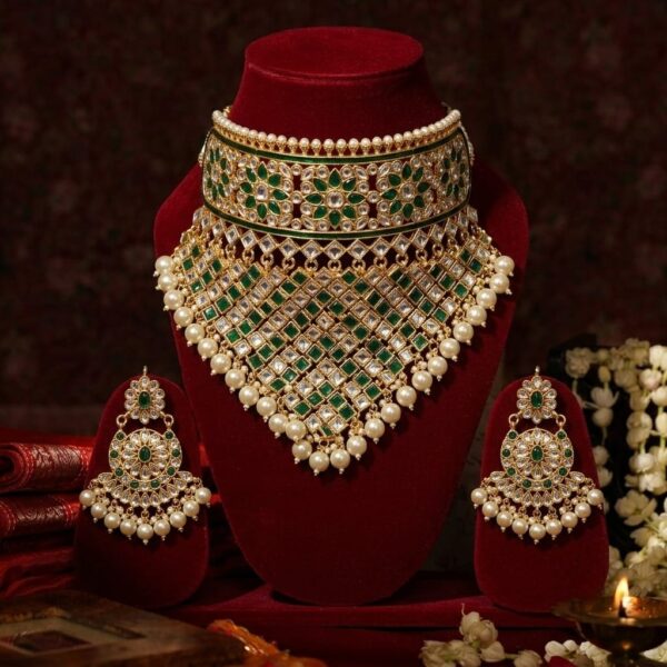 Green Kundan Heavy Bridal Aad with Earring and Tika